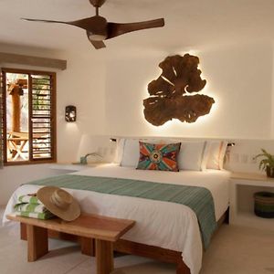 Garden View King Bed